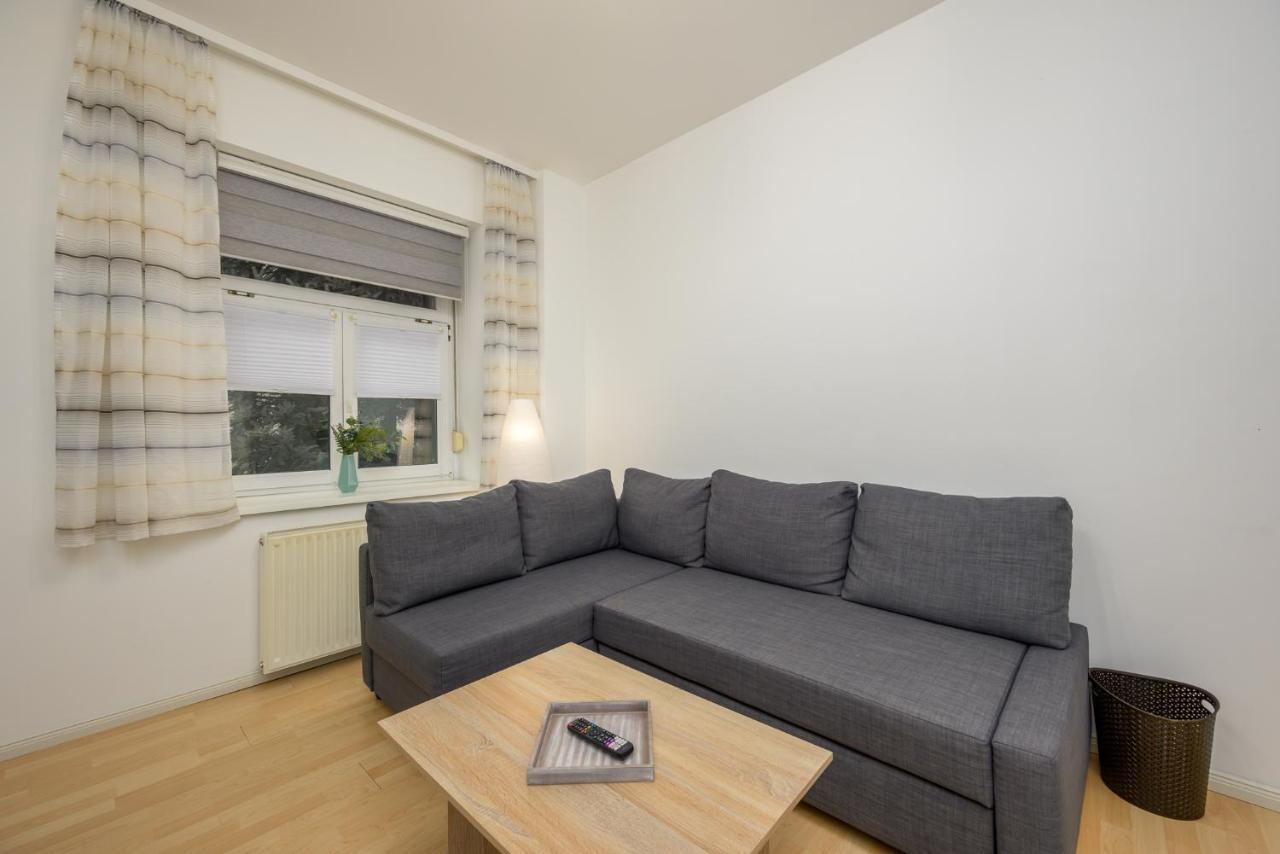 Zentral Fewo - Eg - Karli - 30Qm - Kueche - Disneyplus Appartement Leipzig Buitenkant foto
